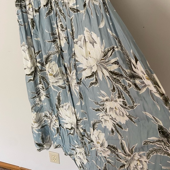 Hula hula one size fits all floral print maxi dress - Picture 3 of 6